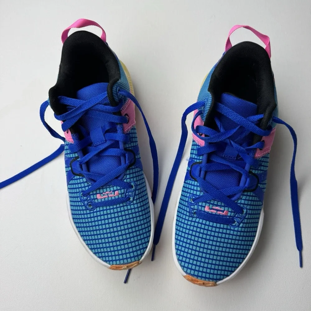 Nike lebron witness